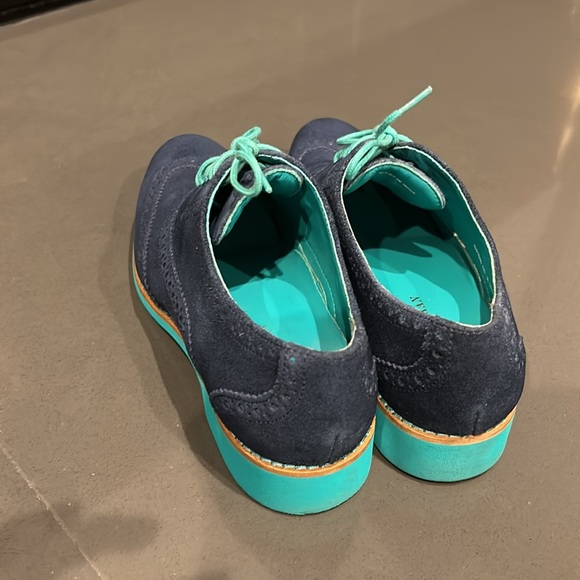 Amazing Cole Haan oxfords - like new condition ( SB 1) - Picture 4 of 6